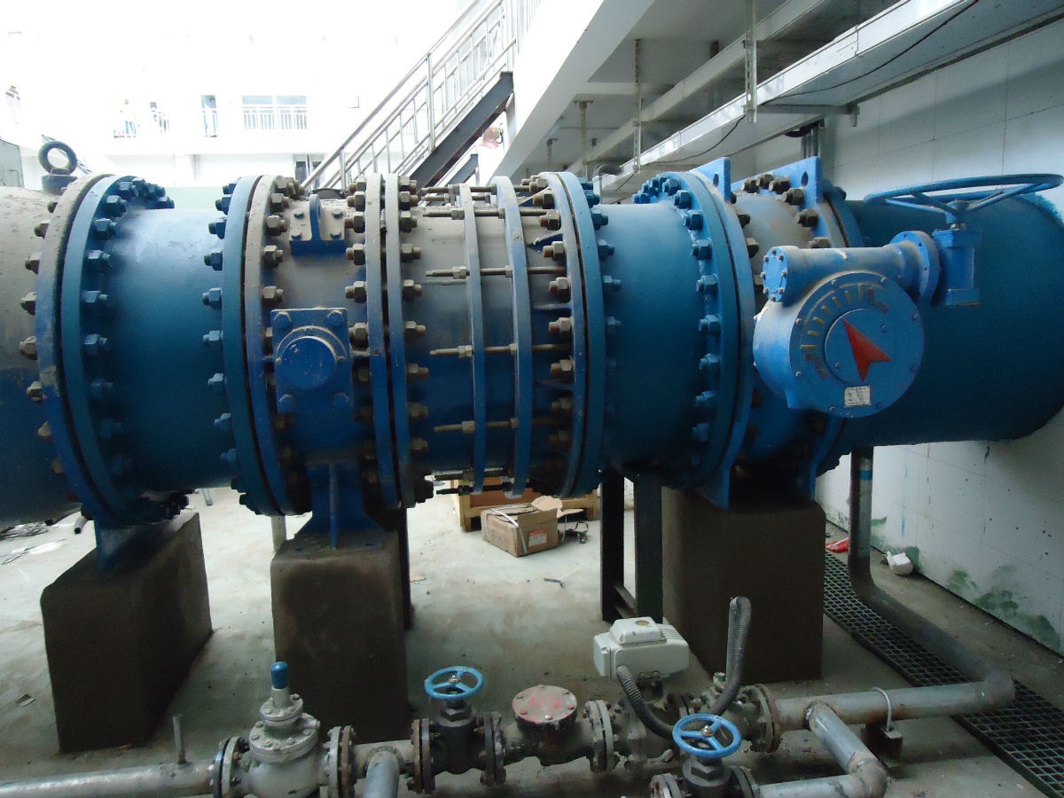 河南郑州合创可拆式双法兰松套传力接头和双法兰传力接头的不同之处