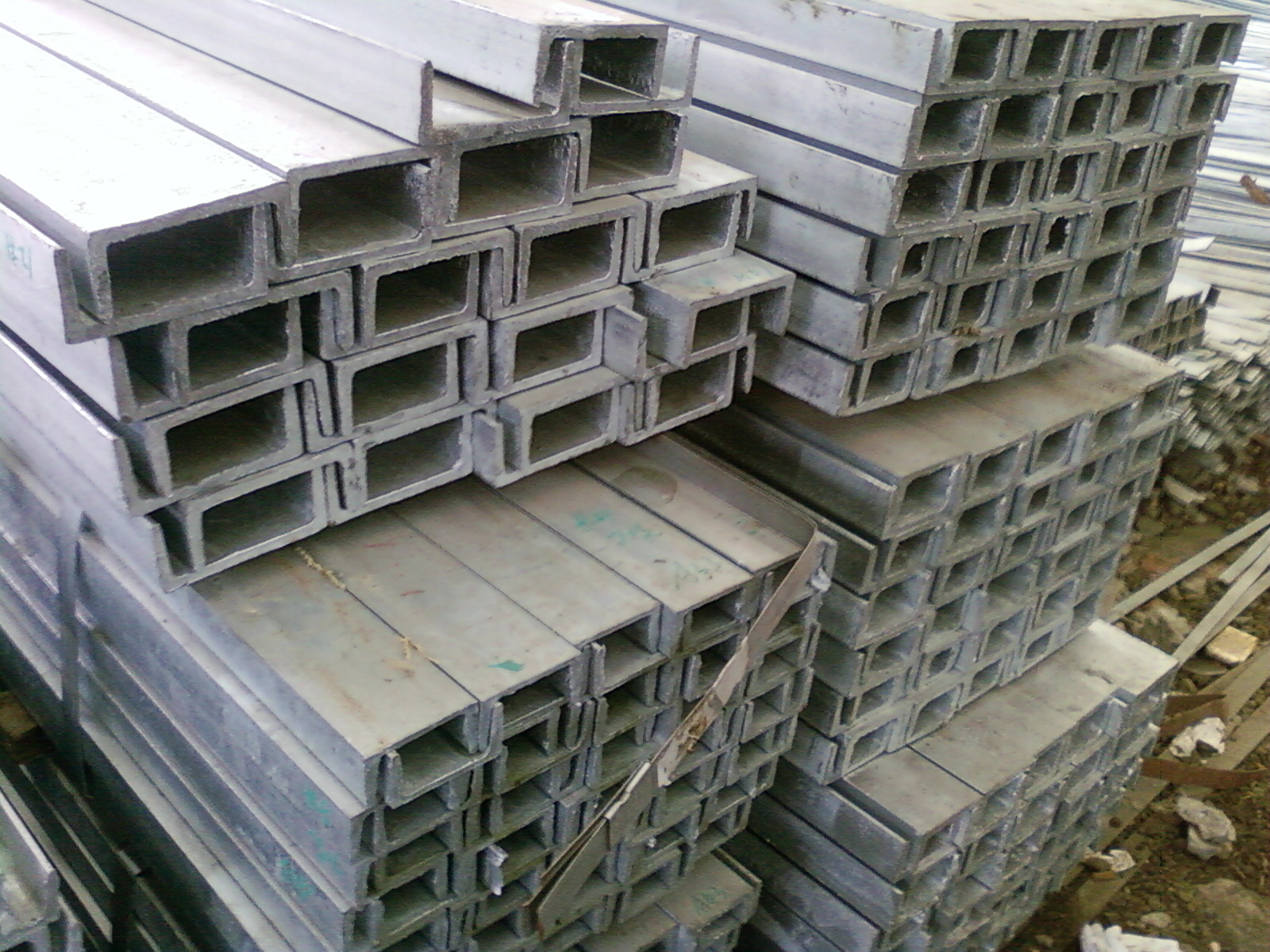 现货供应热镀锌槽钢 国标槽钢 低合金槽钢 价格优惠