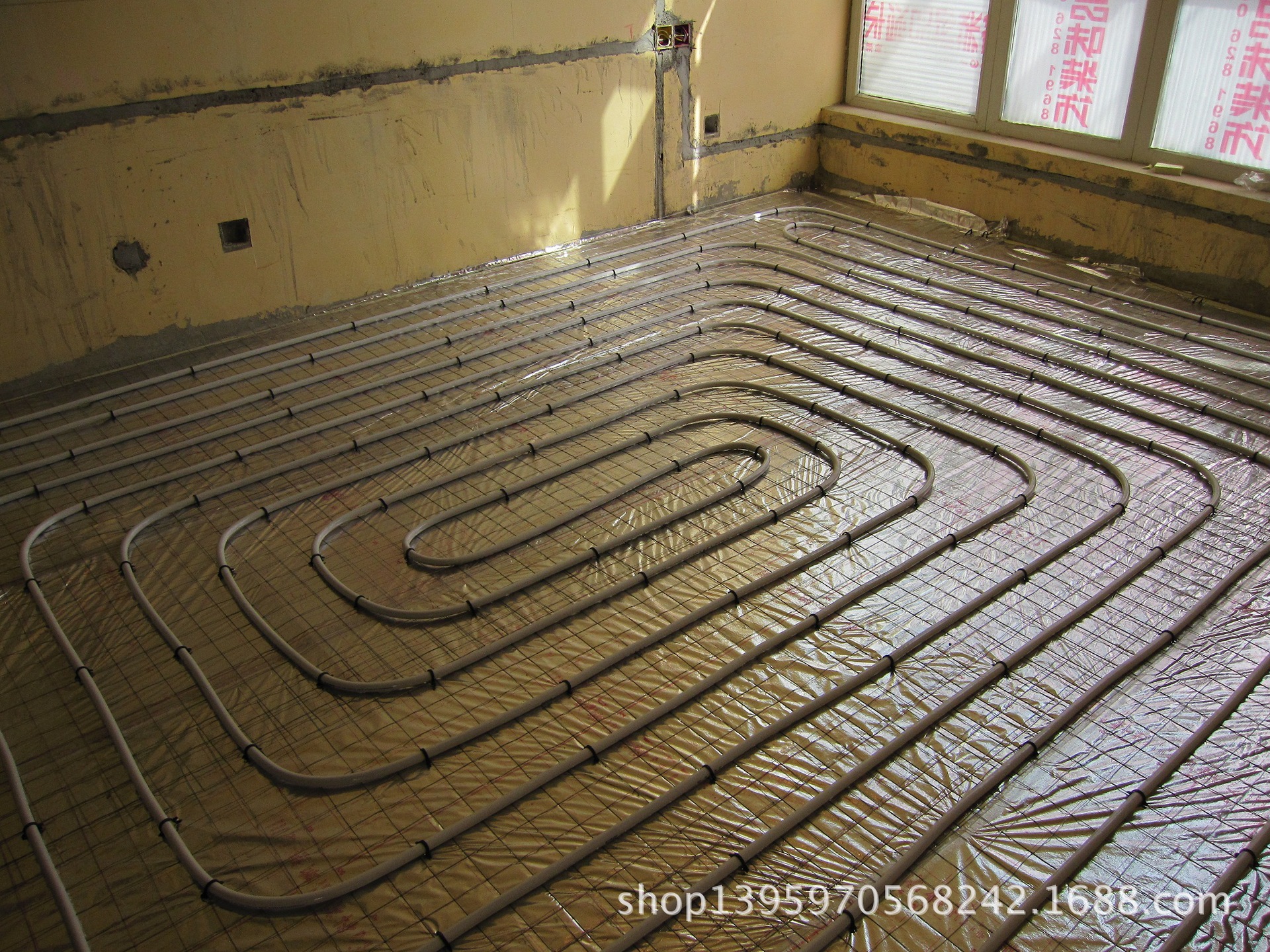 成都家装暖气安装工程, 别墅壁挂暖气片价格,特能杰水暖安装公司