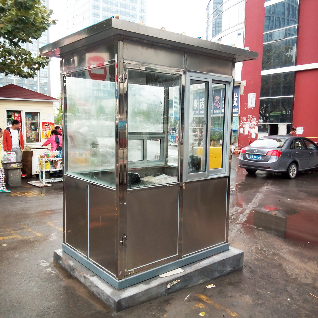 专为工地提供加工制作公司单位小区工地厂区保安门卫用岗亭,青岛岗