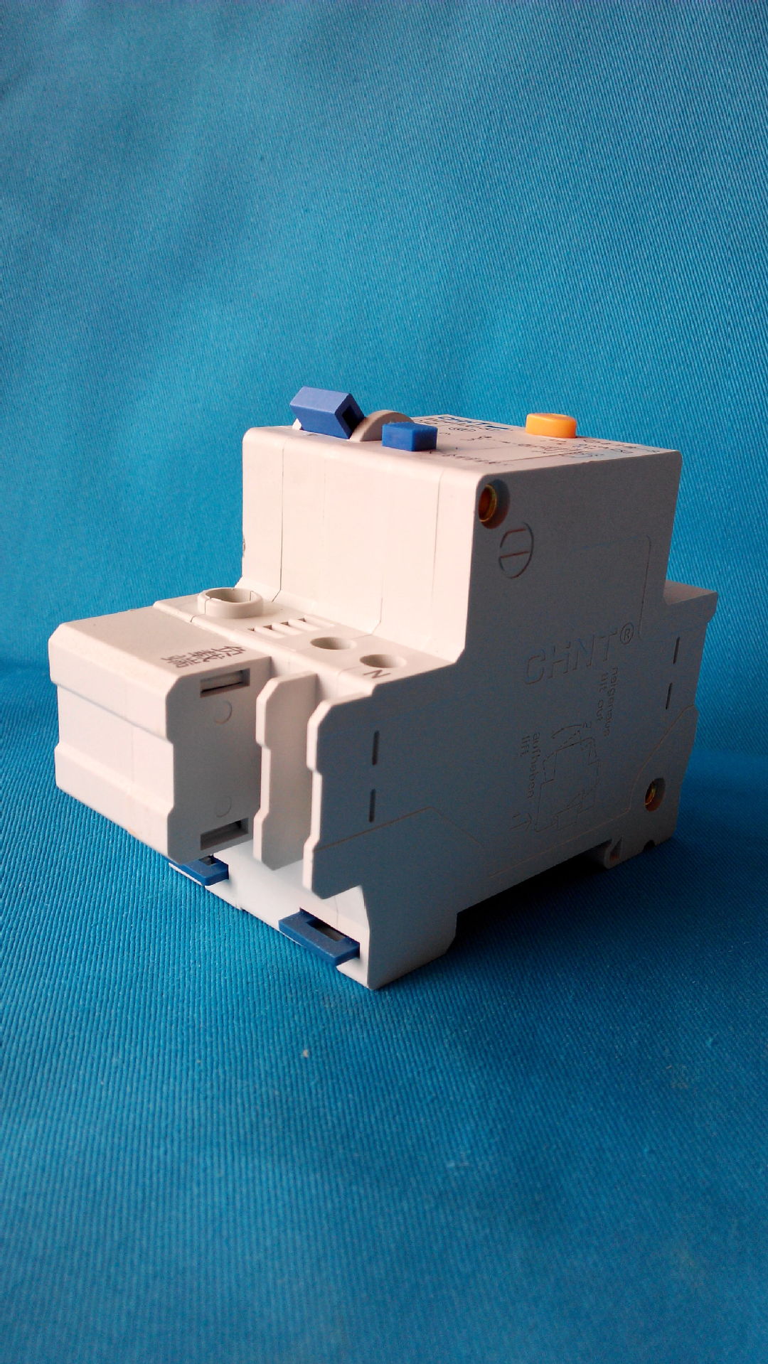 漏电保护断路器dz47le-32 1p nc 20a