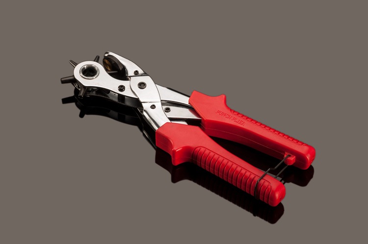 皮带打孔器 腰带打孔钳打洞机打眼 扁孔椭圆孔打眼 工具