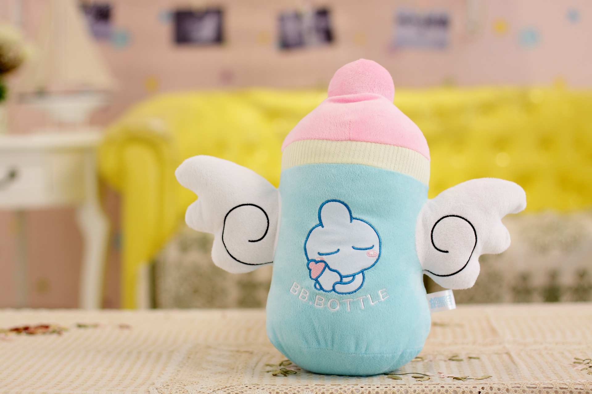 天使翅膀奶瓶公仔毛绒玩具 带翅膀创意奶瓶大抱枕 女友儿童礼物