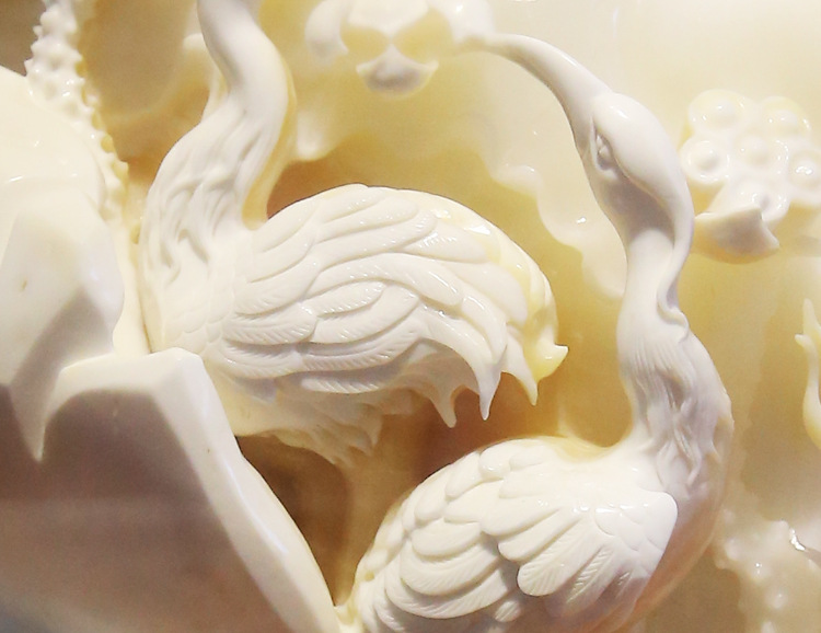 福建厦门厂家直销 天然砗磲摆件 手工雕刻鹭岛风情 五行开运玉器价格