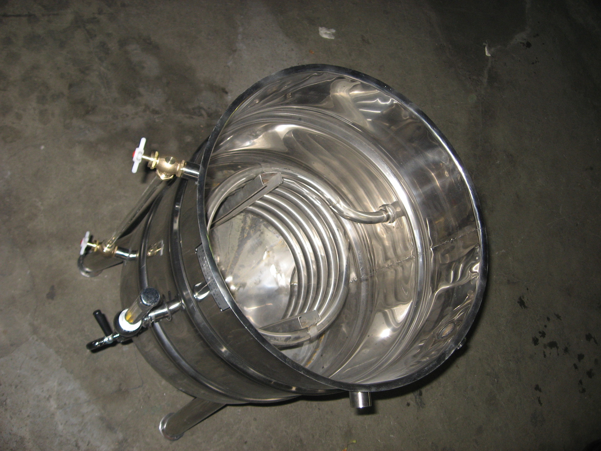 厂家直销 100l新品不锈钢电加热开水桶 酒店 公共场所保温桶批发