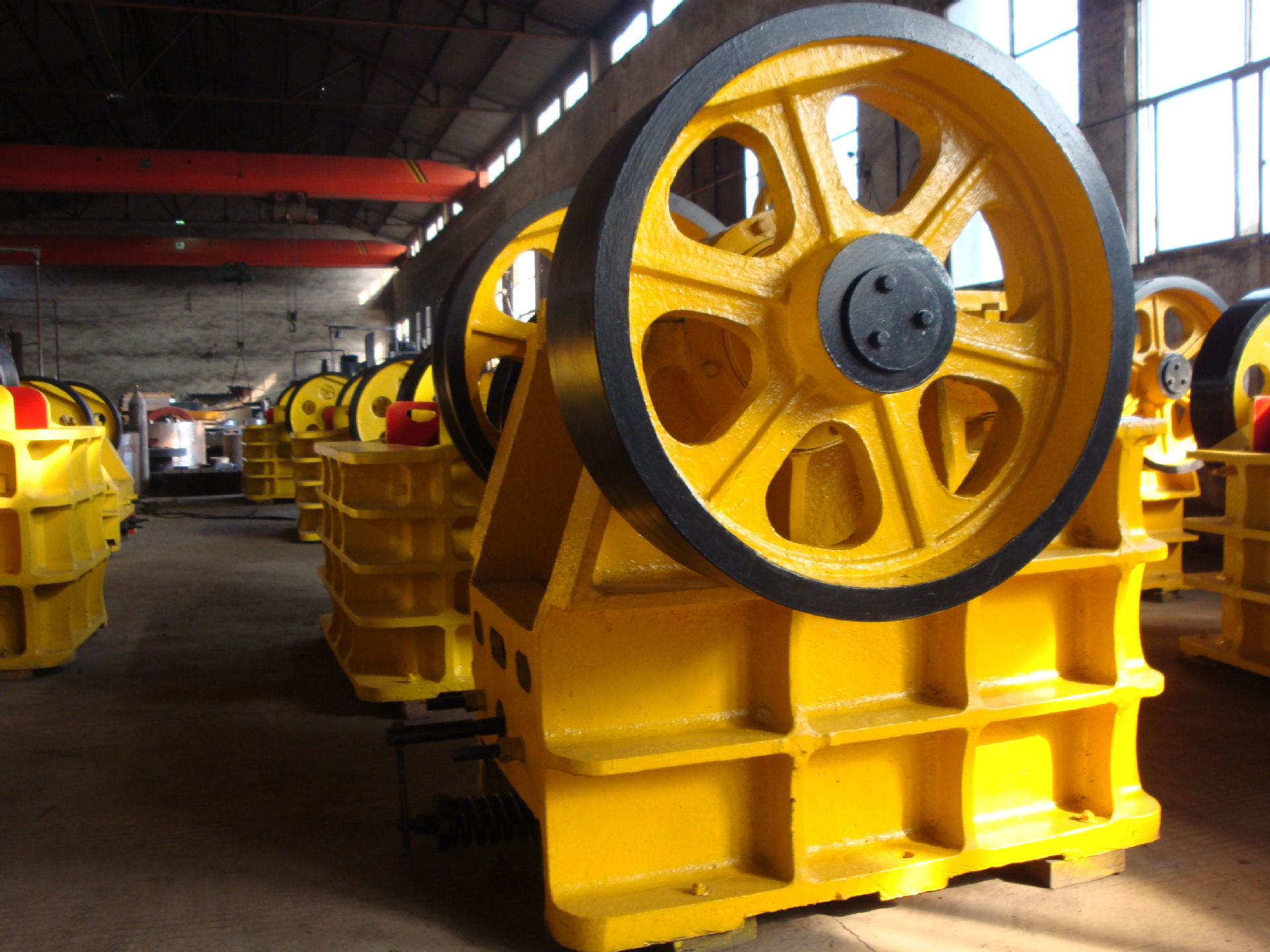 颚式破碎机现货供应,颚式破碎机技术参数