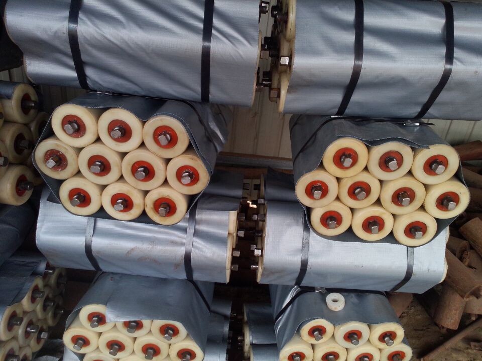 托辊生产厂家专业生产超高分子聚乙烯托辊尼龙托辊欢迎来电