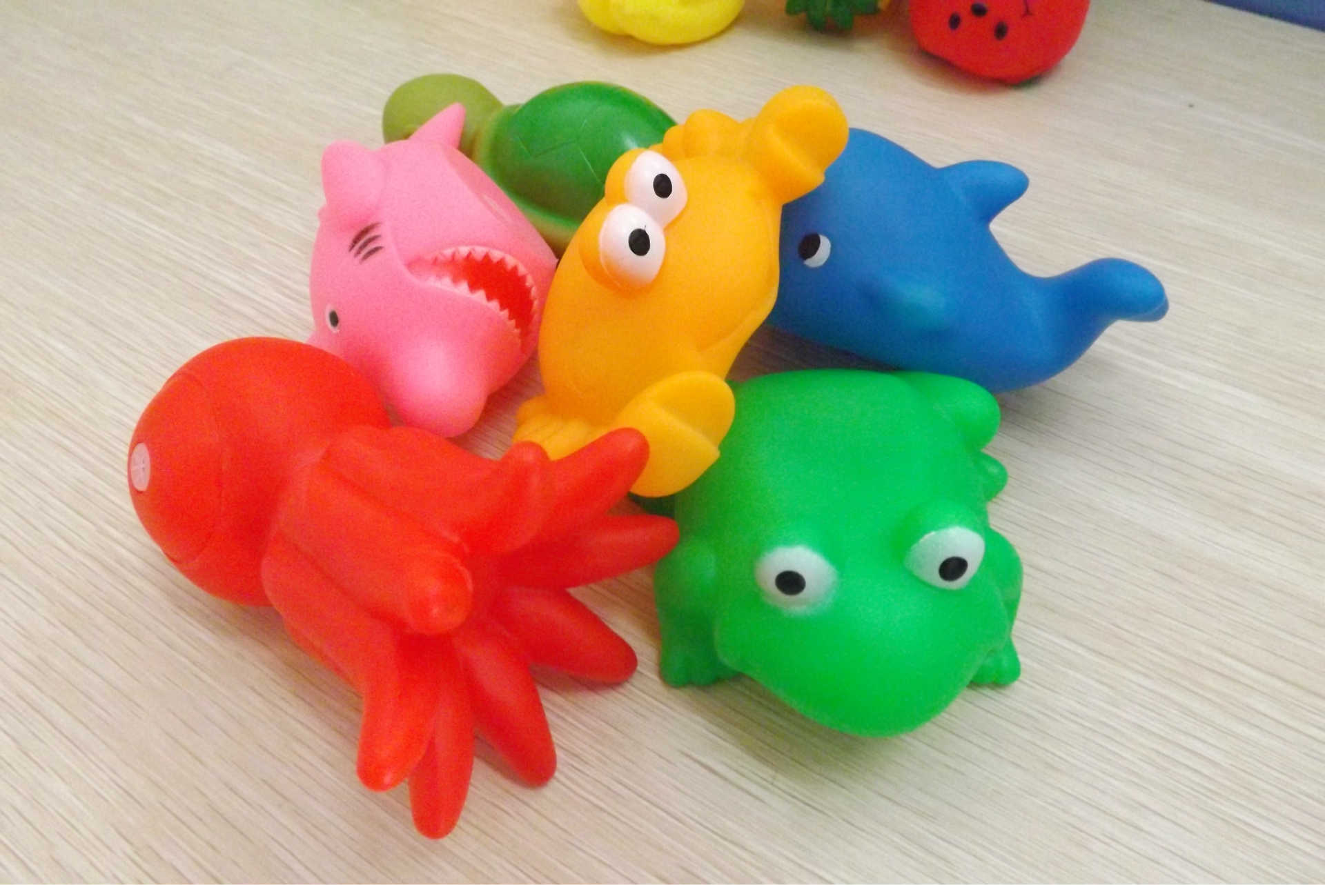 儿童海洋玩具包 地摊热销玩具 搪胶玩具 宝宝早期教育玩具