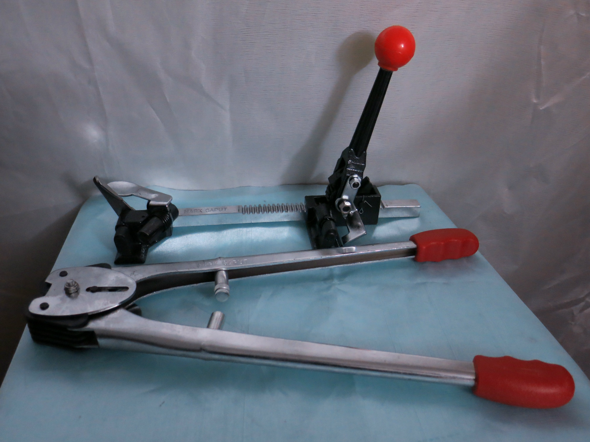 鹰头kf-重型纸塑带两用打包机,省力又美观.