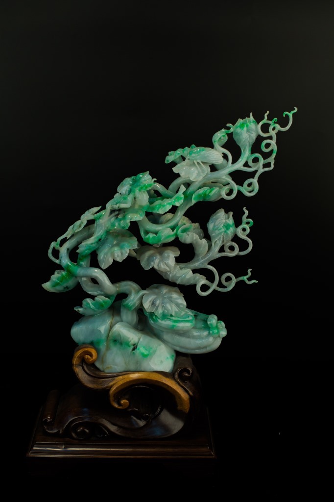 缅甸玉天然翡翠a货 芙蓉带色花鸟翡翠摆件 苦尽甘来 可出证书