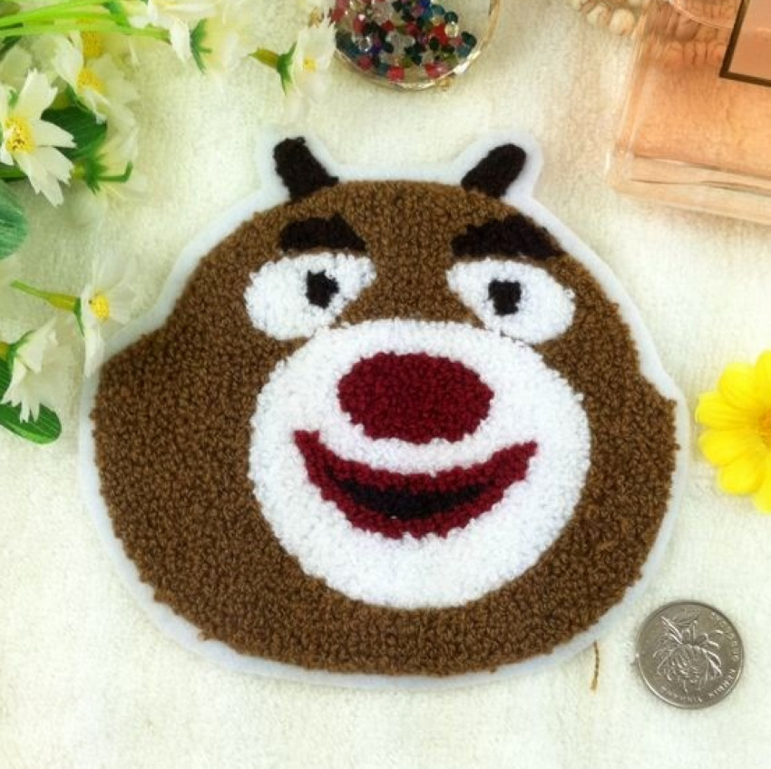 熊二卡通贴布绣 衣服补贴 毛巾绣 布贴 电脑刺绣