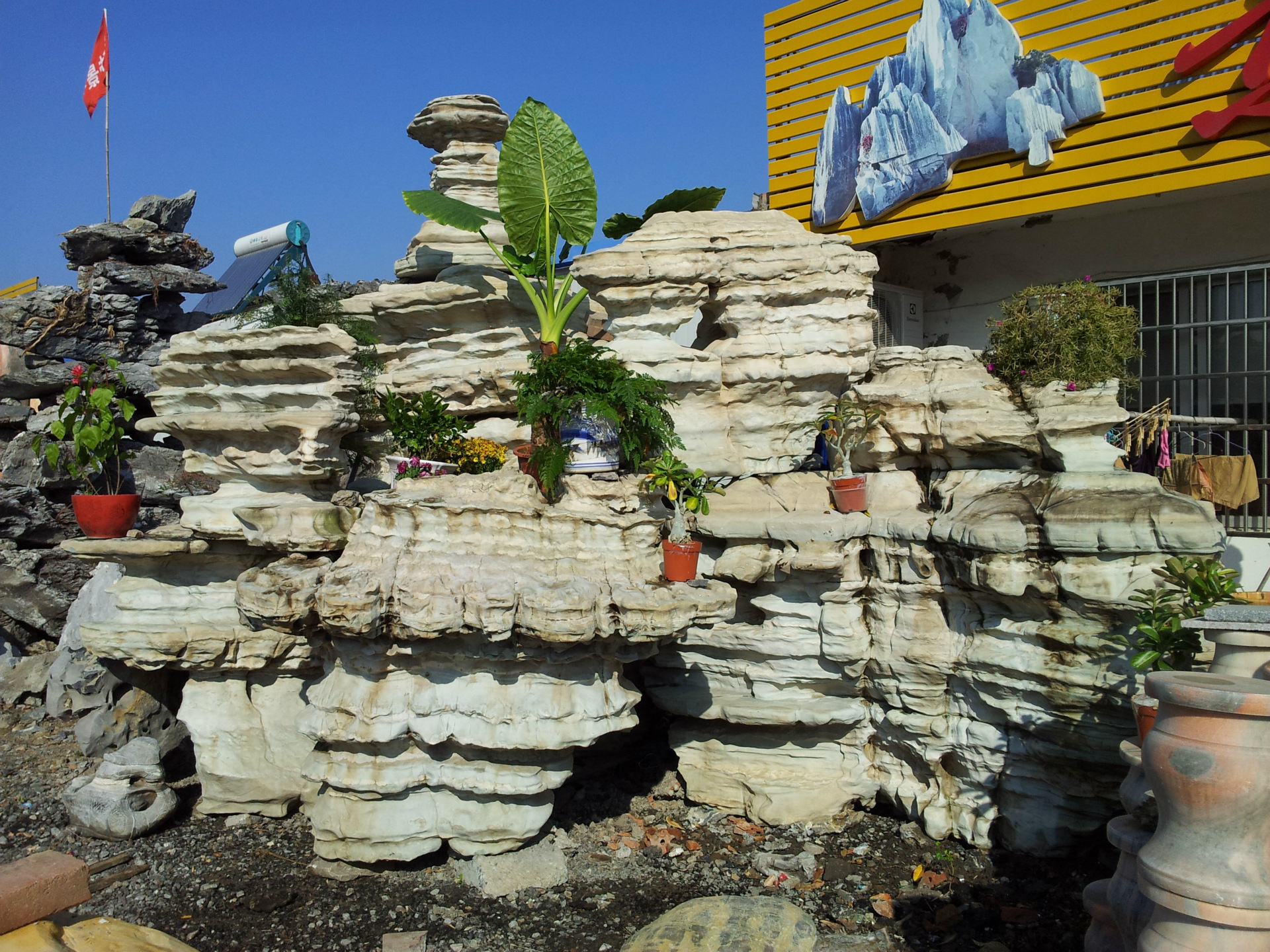 百色石,景观石,园林景石,风景石,假山驳岸,园林绿化图片_6