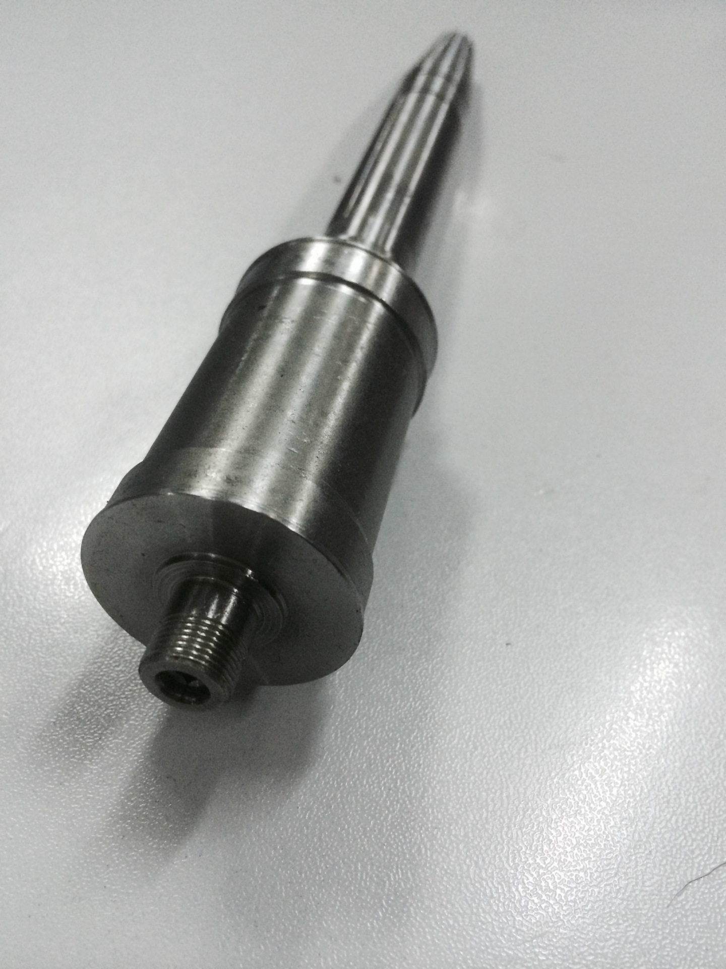 供应各种类型的电机轴心