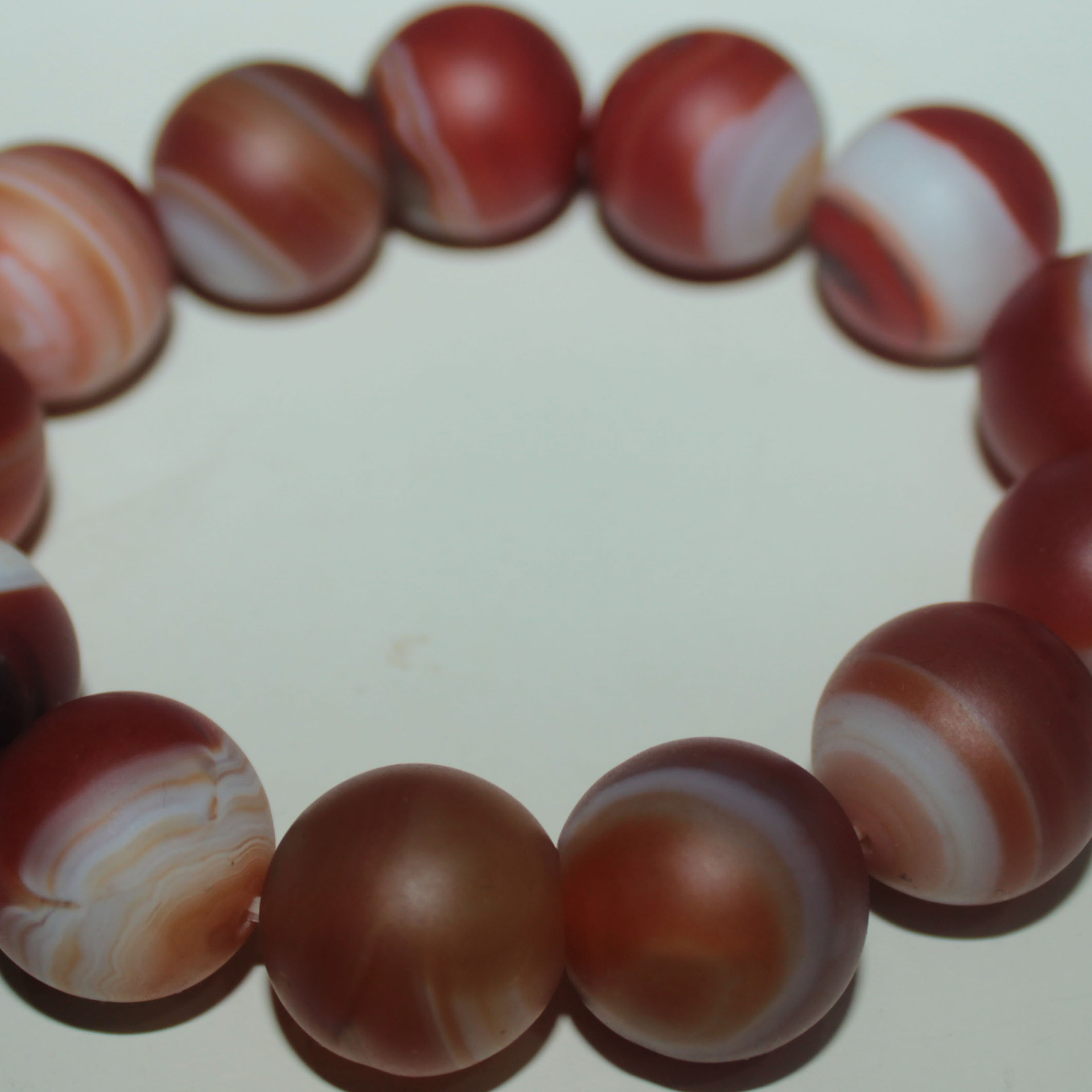 红条纹玛瑙手链 玛瑙手链图片_4