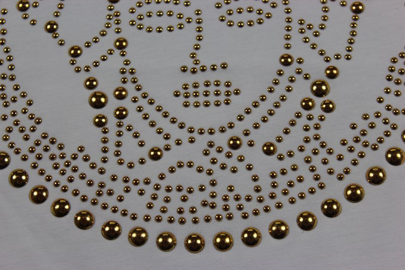 欧美风2014夏季新品女装 时尚圆领显瘦铆钉烫钻图案短袖t恤