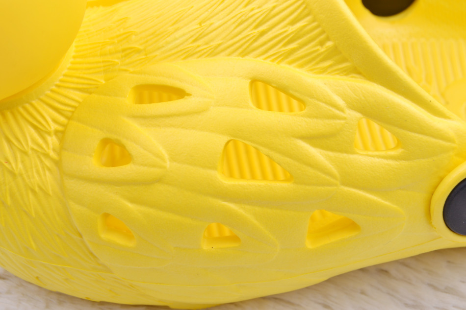 批发2014大黄鸭童鞋 凉拖鞋 eva儿童黄鸭凉拖鞋 可爱叫叫鞋凉鞋