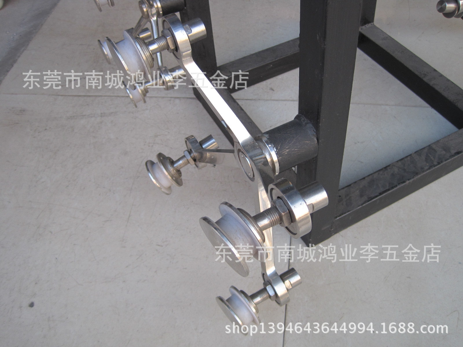 304 201幕墙玻璃爪 雨棚驳接爪 东莞玻璃爪4爪