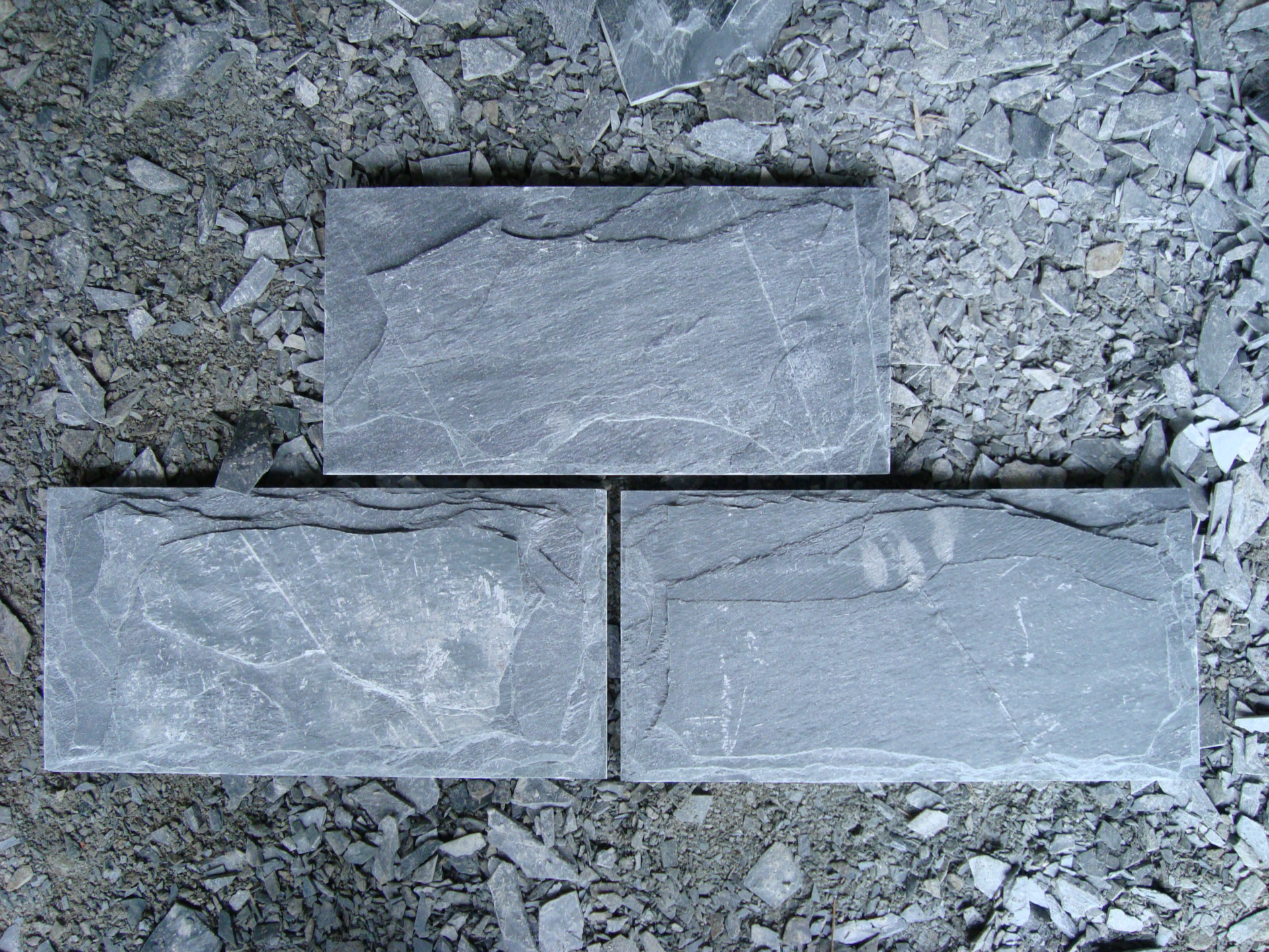 天然蘑菇石墙砖仿古文化砖别墅墙砖黑锈绿色板岩天然文化石