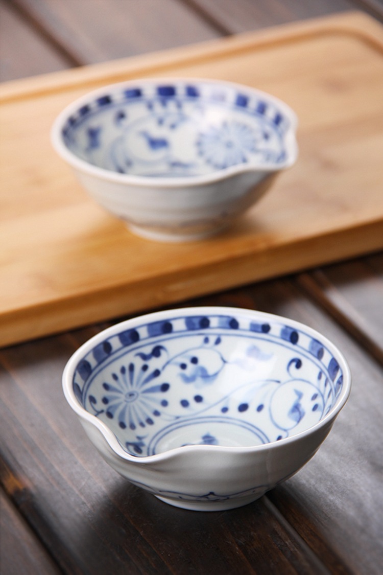 日本进口手绘唐草斗碗小菜碗酱汁碗怀石料理餐厅陶瓷碗钵餐具