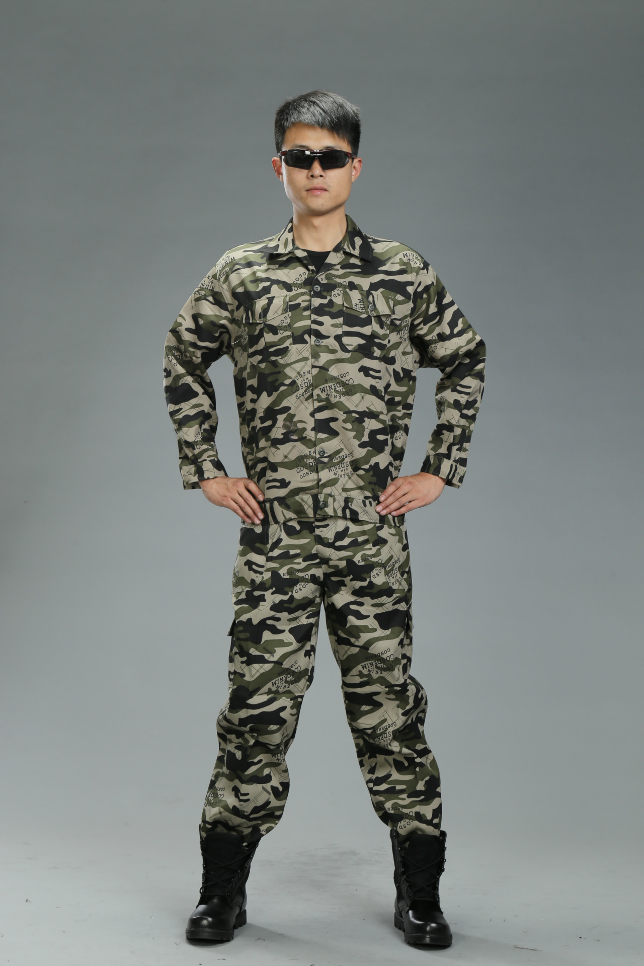 厂家直销 化纤迷彩服 工作服 学生训练服 林地迷彩服批发