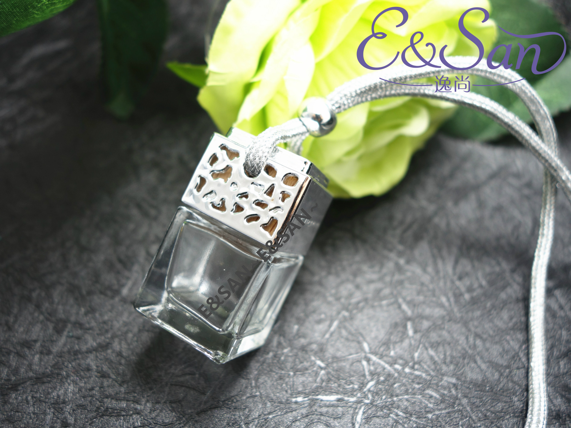 fms014-6ml带罩四方瓶汽车挂件/香水瓶/玻璃瓶/精品车挂/空瓶子