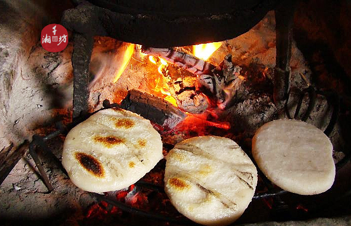 湘西特产苗家手工自制糯米糍粑