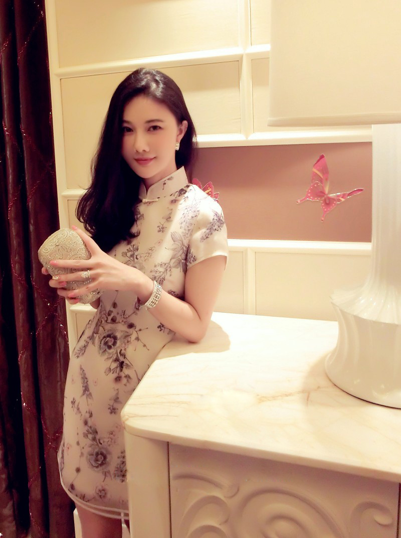 春夏季女装欧洲站爆款刘钰懿 呛口小辣椒蓝色印花真丝欧根纱旗袍