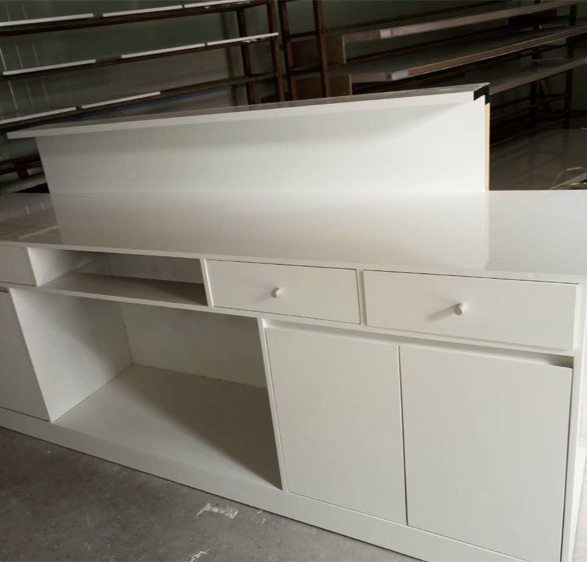 厂家专业定做木质烤漆展柜,药店药品展柜,珠宝专柜,手机柜台价格