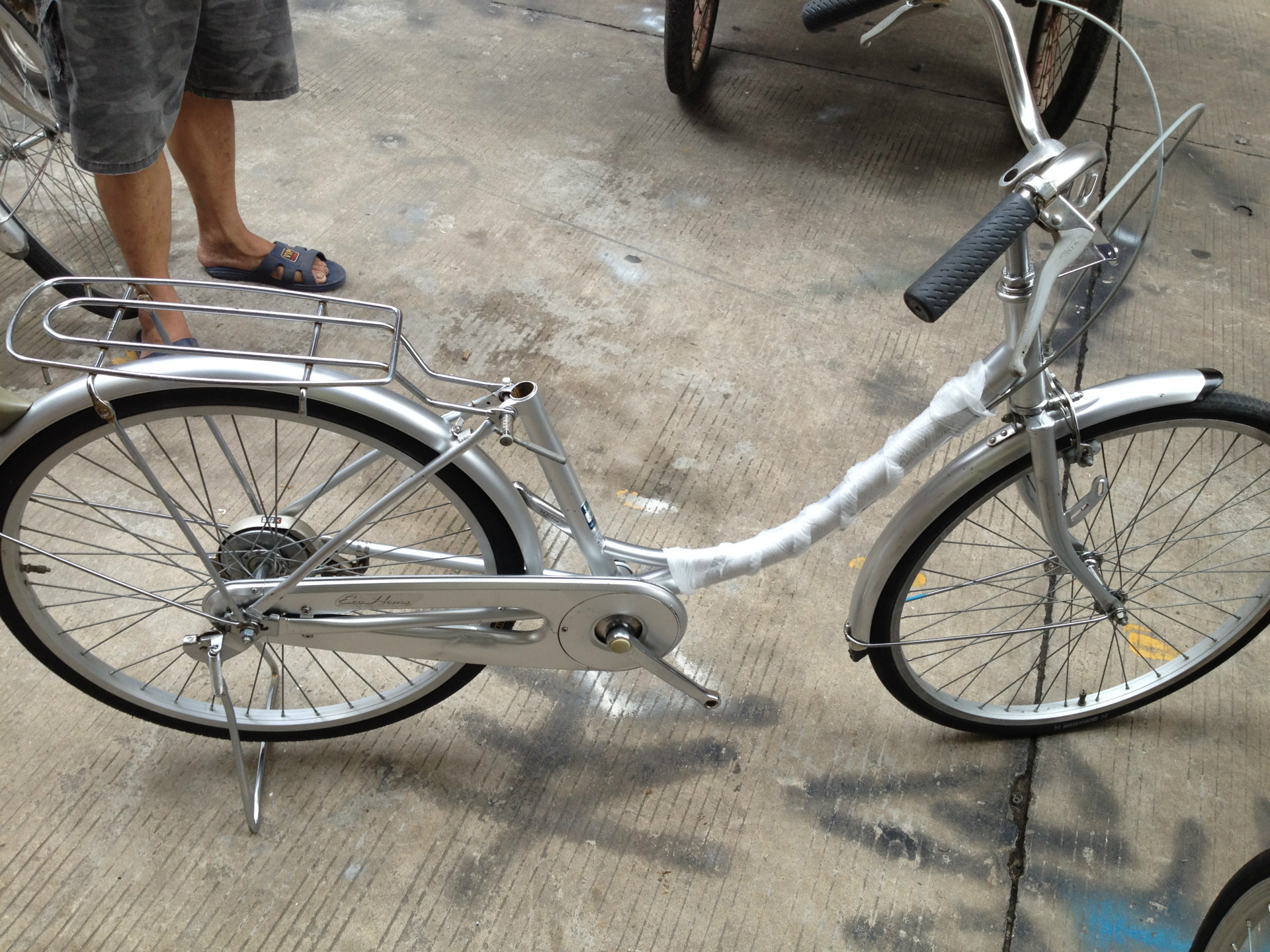 广东深圳日本二手自行车24寸弯把双通普通自行车价格 - 中国供应商