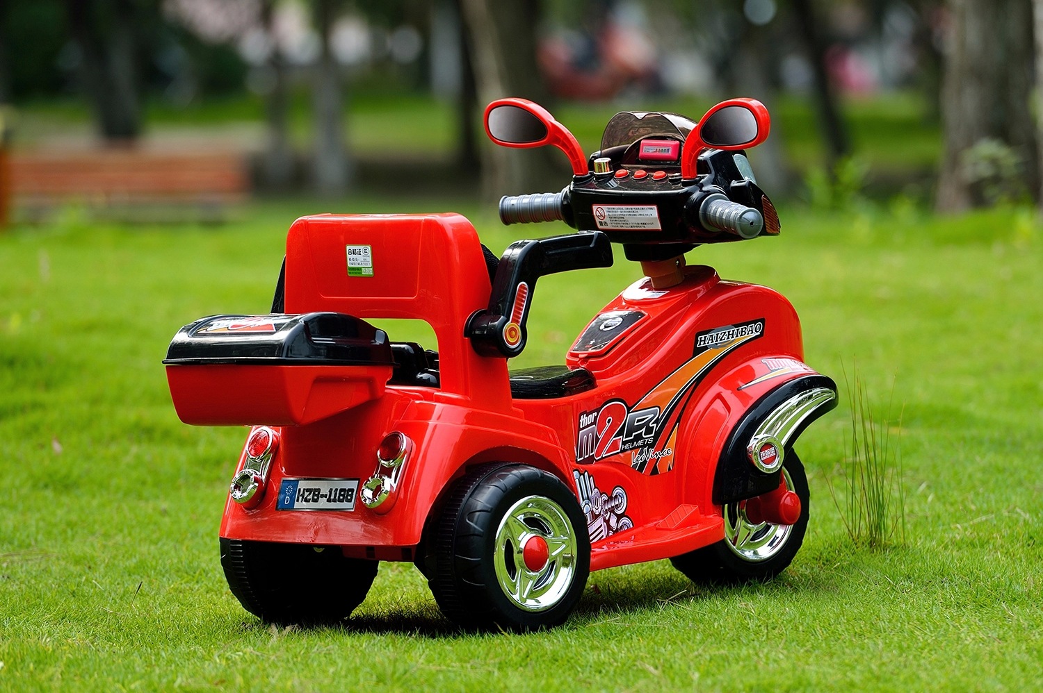 2015款孩智堡儿童电动车三轮车遥控摩托四轮送小孩玩具电瓶车可坐