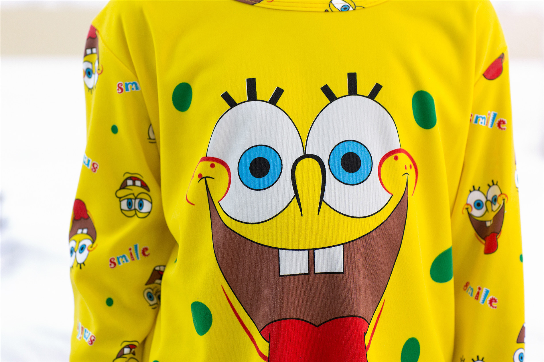 2015秋季牛奶丝儿童家居服可爱卡通海绵宝宝男童女童睡衣套装