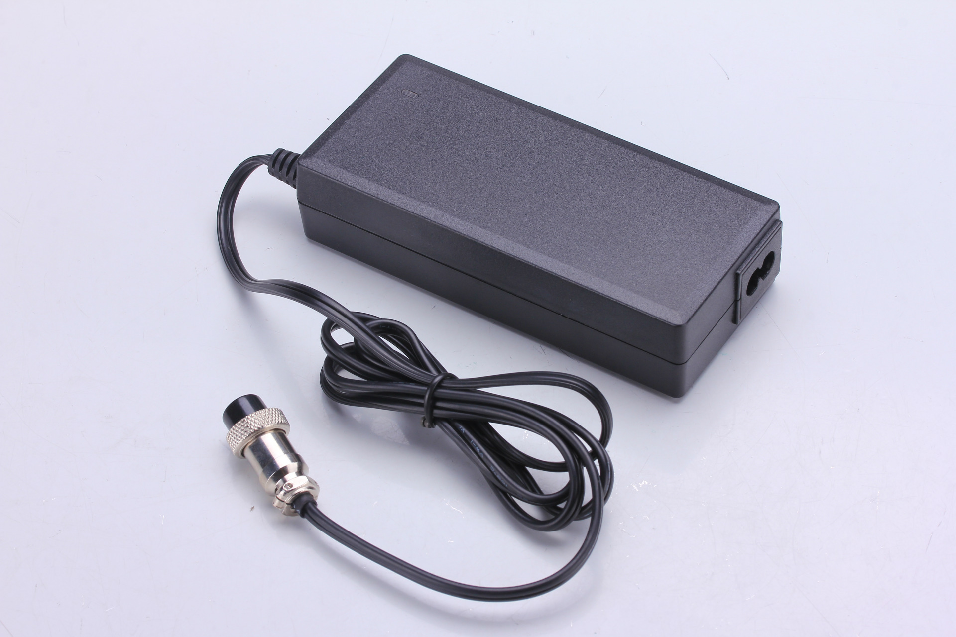 48v锂电池电动车充电器 电动车充电器48v2a 快速充电器