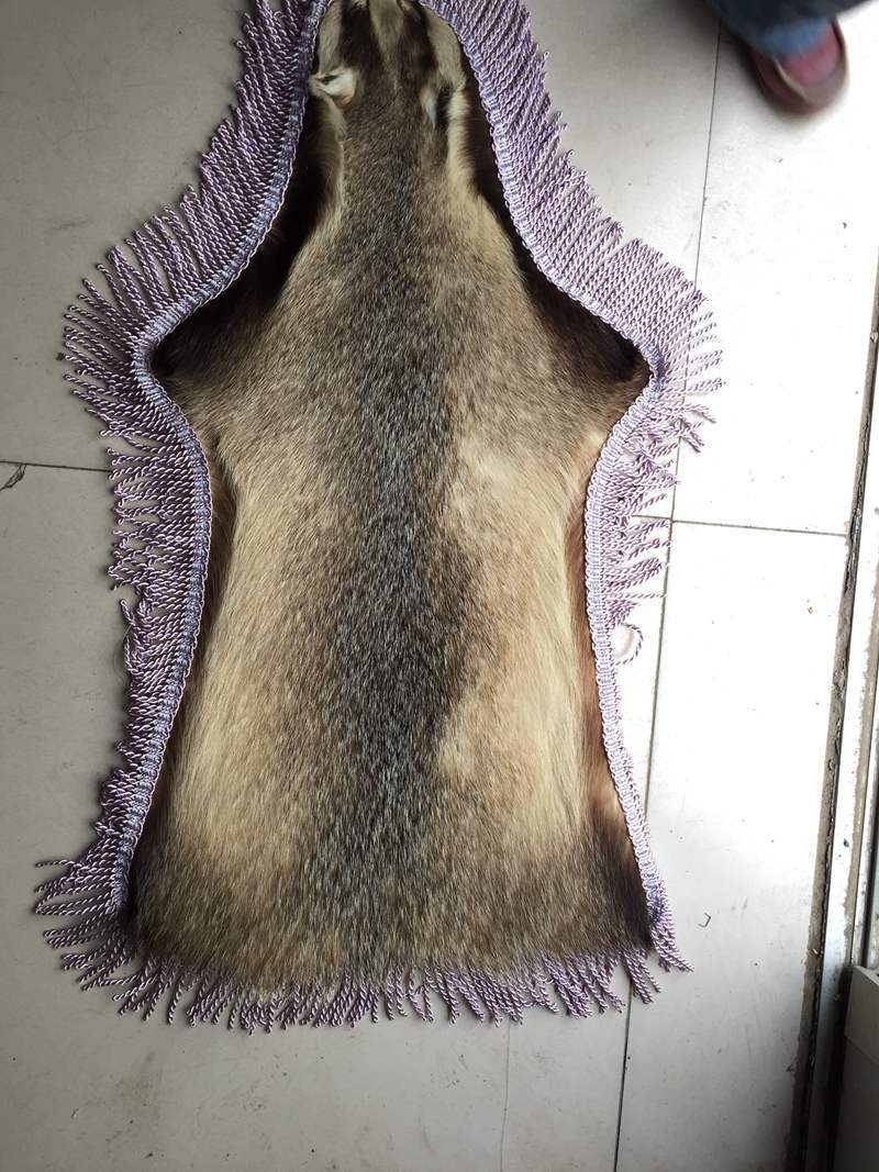 批发养生四季座垫獾皮坐垫汽车坐垫座垫春夏季真皮车垫制痔疮坐垫