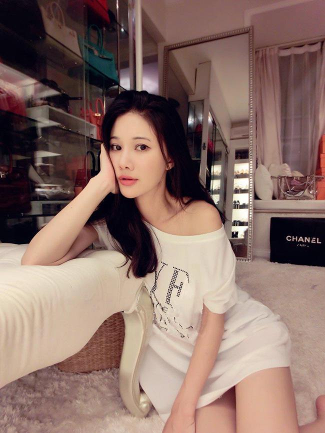 刘美人刘钰懿同款t恤字母烫钻中长款宽松大长t恤微信代理一件代发