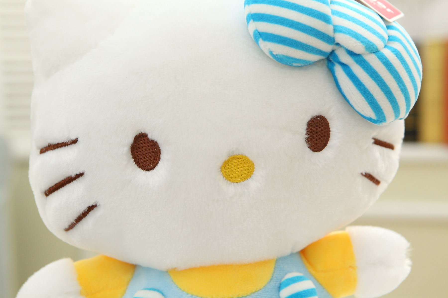 批发多彩hello kitty凯蒂kt猫可爱公仔毛绒玩具蝴蝶结小猫布娃娃