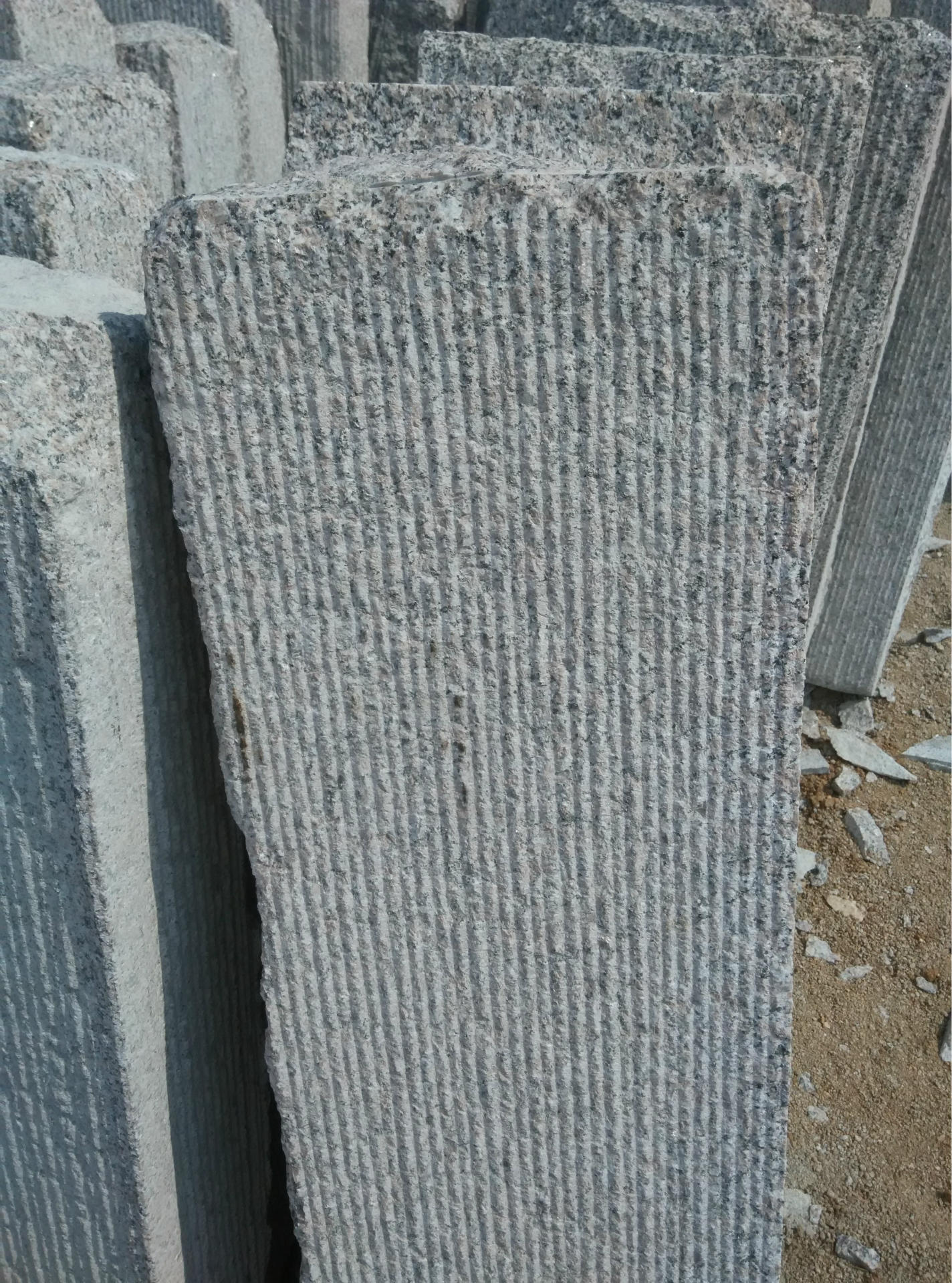 供应机刨台阶 石,五莲红台阶石,五莲花台阶石