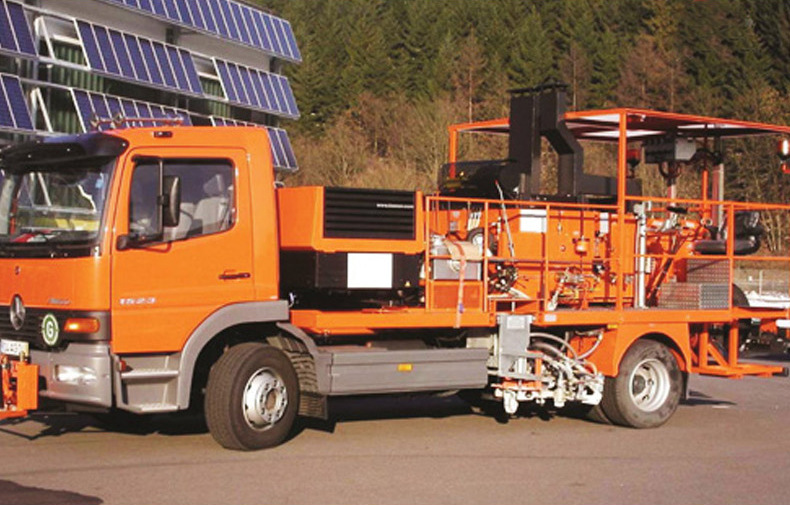 出售天途牌 热熔喷涂(刮敷,挤压)式划线汽车( tt-q90-rk/j2400 )