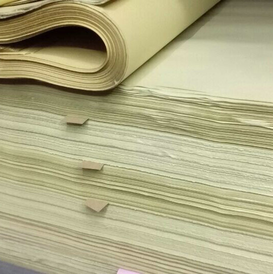 黄色牛皮纸服装样板裁剪打样纸包装纸档案袋材料纸食品包装纸