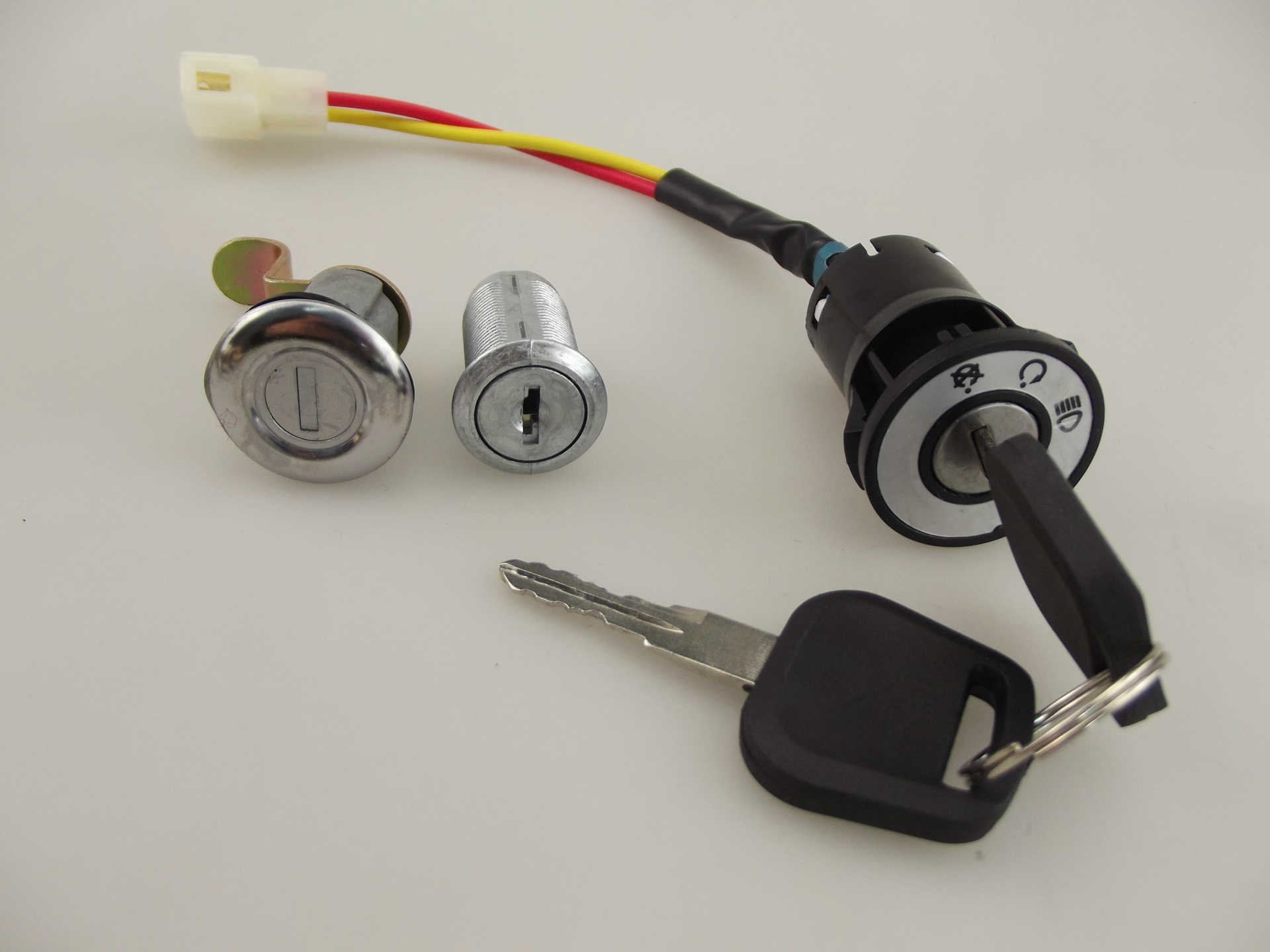 供应骏腾锁舌锁芯汽车点火电瓶车多用途