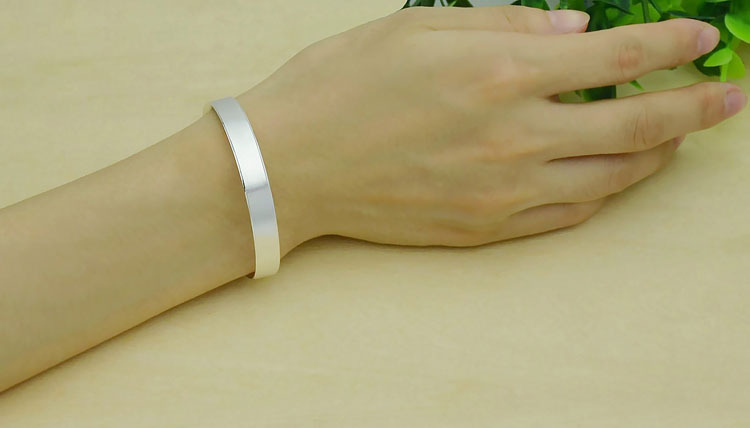 s999千足银内弧手镯月牙磨砂纯银手镯简约手环女款蛇肚光滑镯子