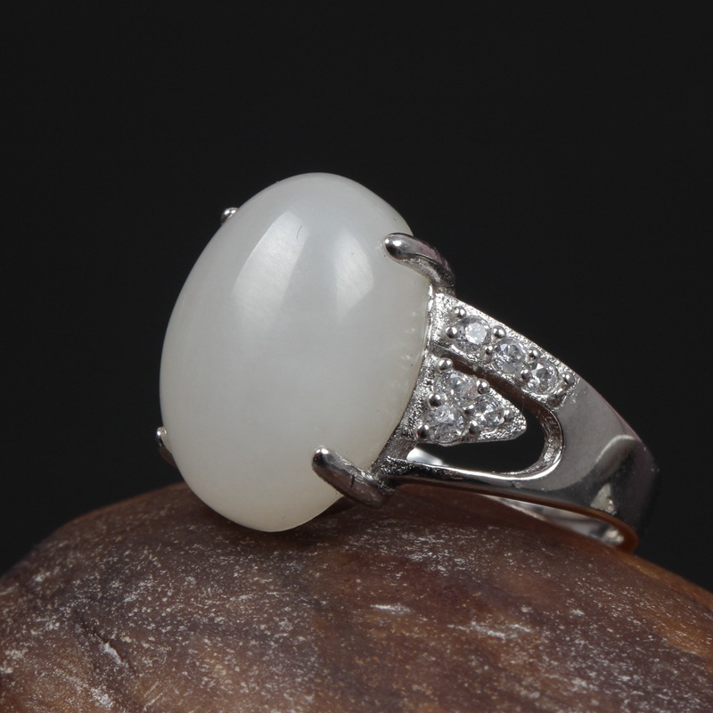 正品天然925银镶嵌新疆和田玉白玉钻戒指精致钻的款是批发