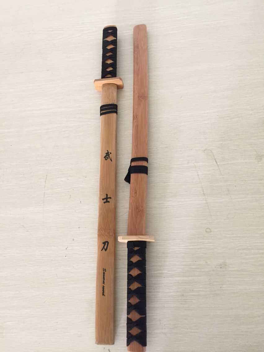 庙会工艺品批发 竹制兵器武士刀 带鞘剑 杂耍兵器 儿童玩具