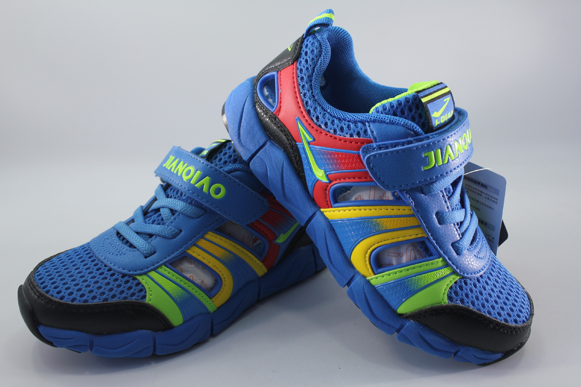 男童运动鞋_正品剑桥童鞋 时尚男童透气运动鞋 夏款单网镂空 批发4225