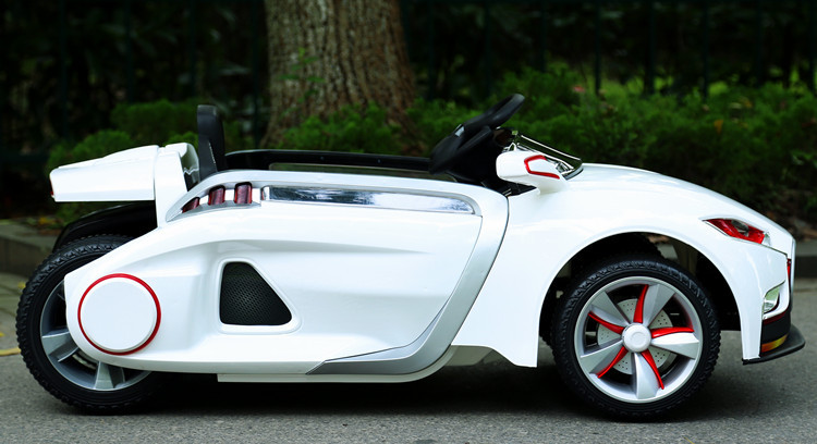 新款玛莎拉蒂儿童电动车汽车四轮双驱遥控电动童车可坐宝宝玩具车