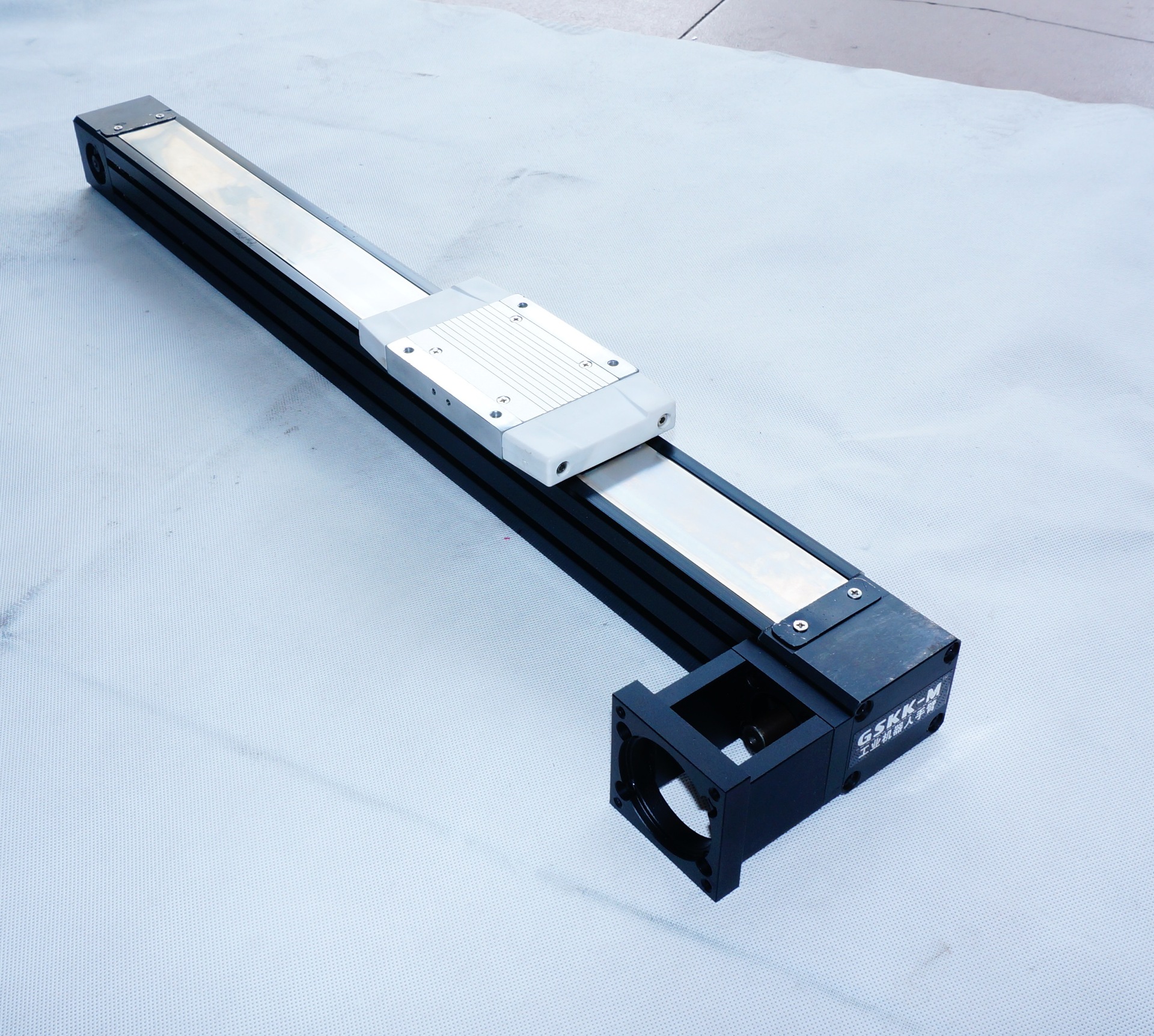 热销全封闭式同步带模组/防尘/防切削/防油线性滑台/高速运动滑台