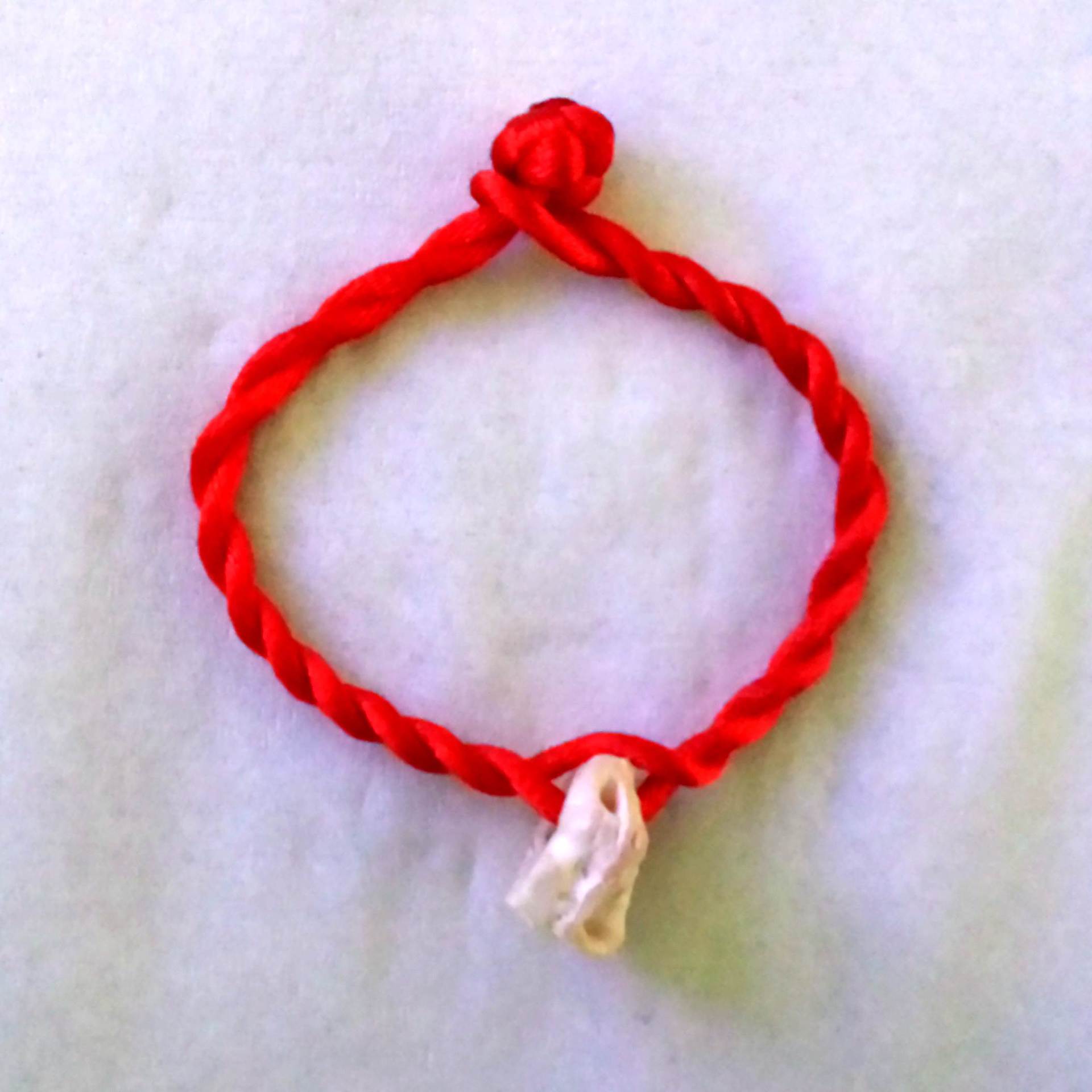 纯手工精细打磨编织猪惊骨红绳手链猪精骨手链辟邪转运压惊防吓