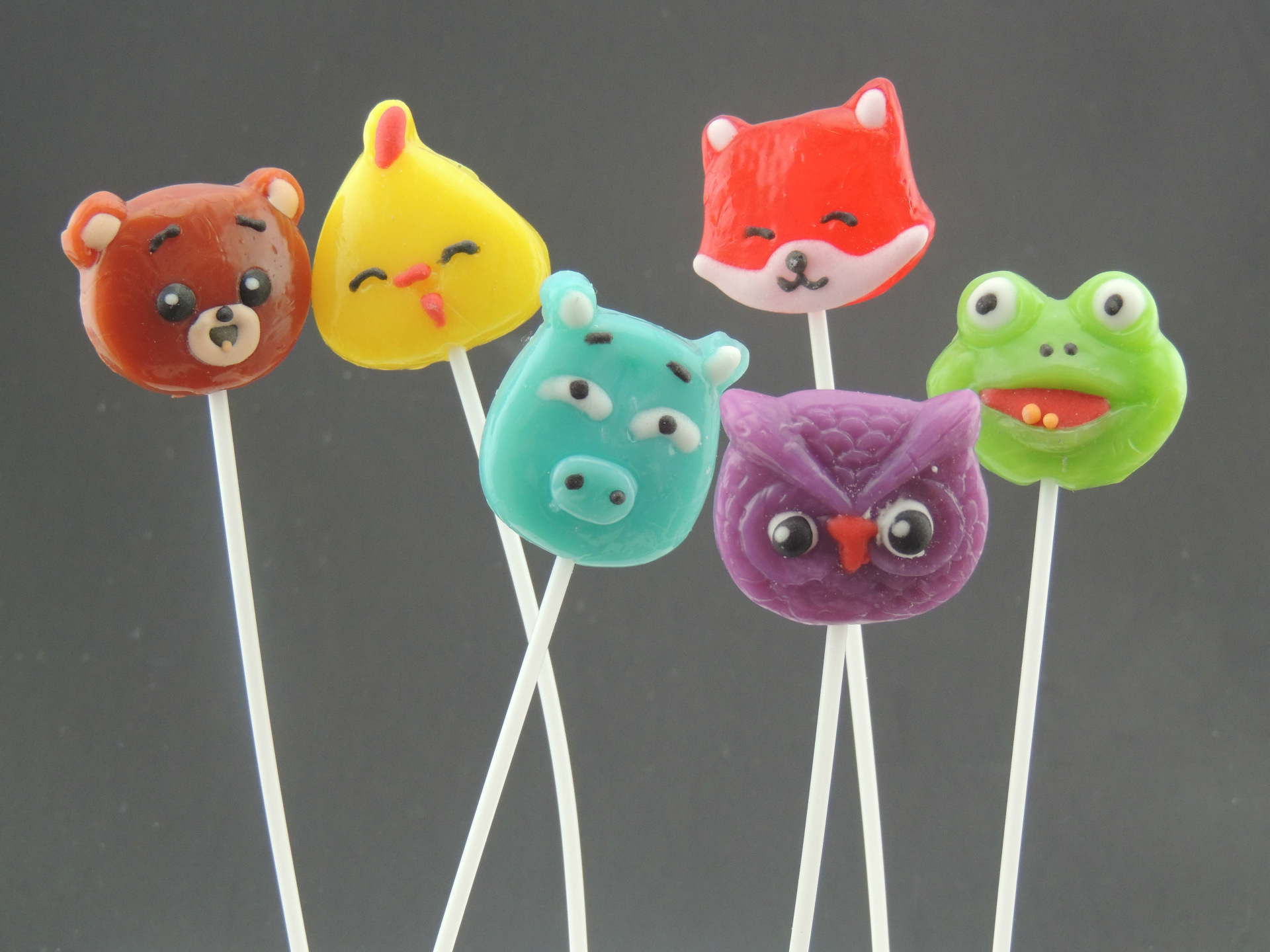 浙江丽水儿童节开心消消乐棒棒糖可爱小黄鸭爱心长杆动物硬糖创意礼物