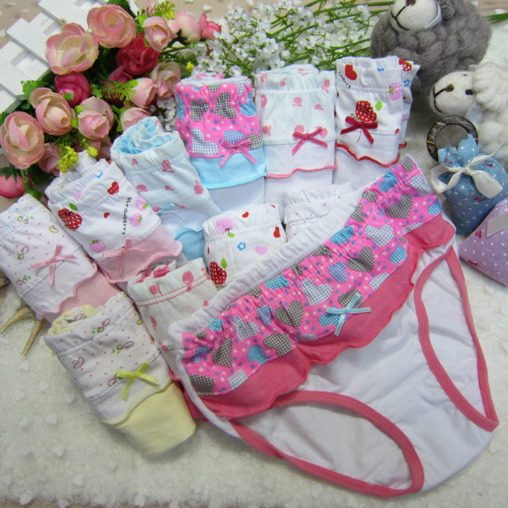 厂家供应直销儿童内裤 女童三角裤蕾丝蝴蝶结 花边全棉三角裤