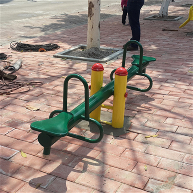 bk-6048双柱跷跷板-侧面莫绿配黄