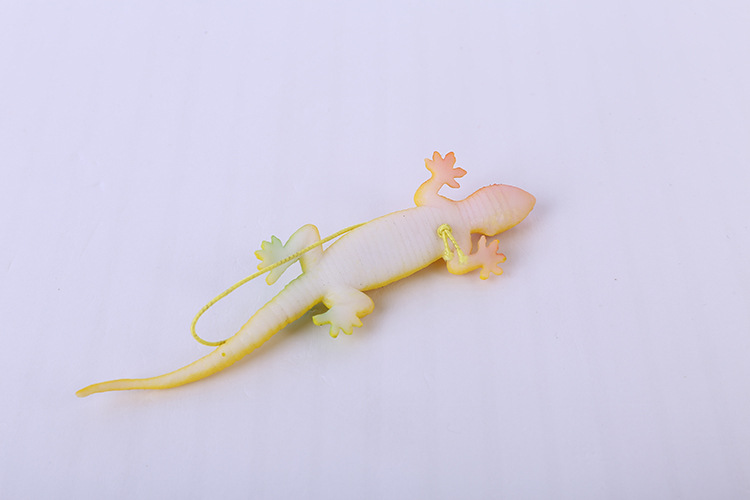 厂家直销 壁虎 仿真壁虎 仿生壁虎 整人道具塑胶玩具 批发